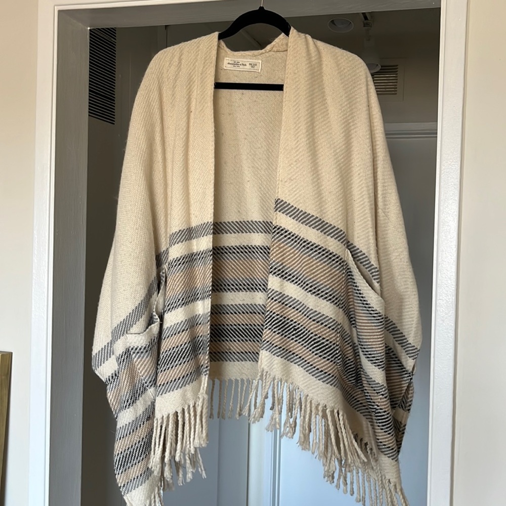 Abercombie cardigan